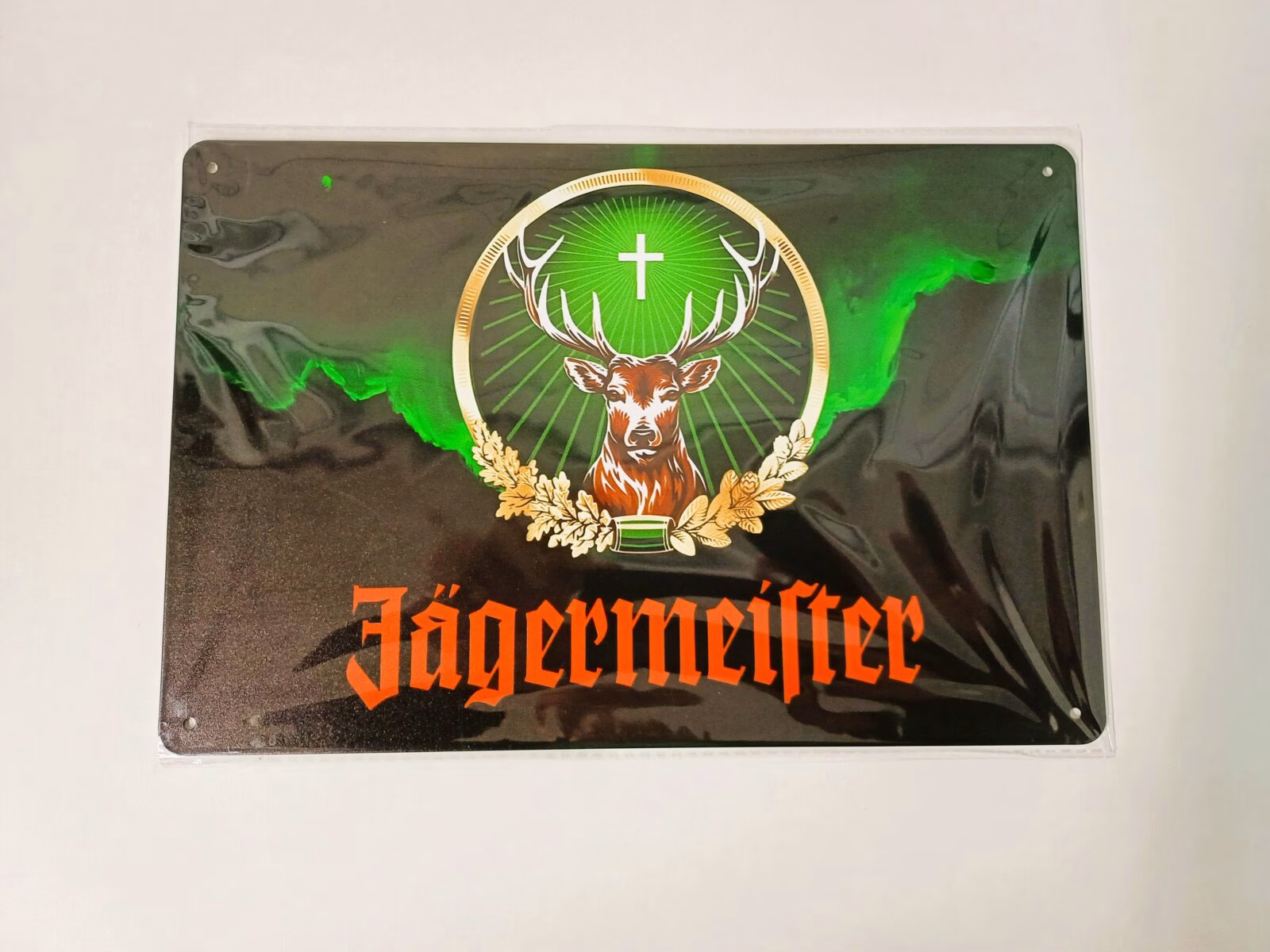 Metalen Bord Jägermeister Groen 30x20 cm 1 Metalen Bord Jägermeister met hertenkop logo en groene achtergrond 30x20 cm