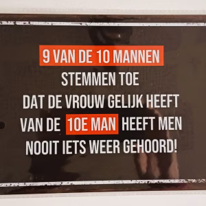 Metalen Bord 9 Van De 10 Mannen 30x20 cm