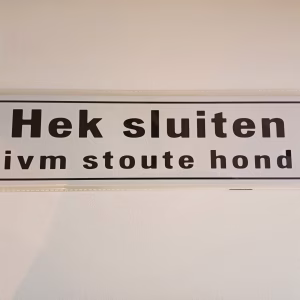 Hek sluiten ivm stoute hond