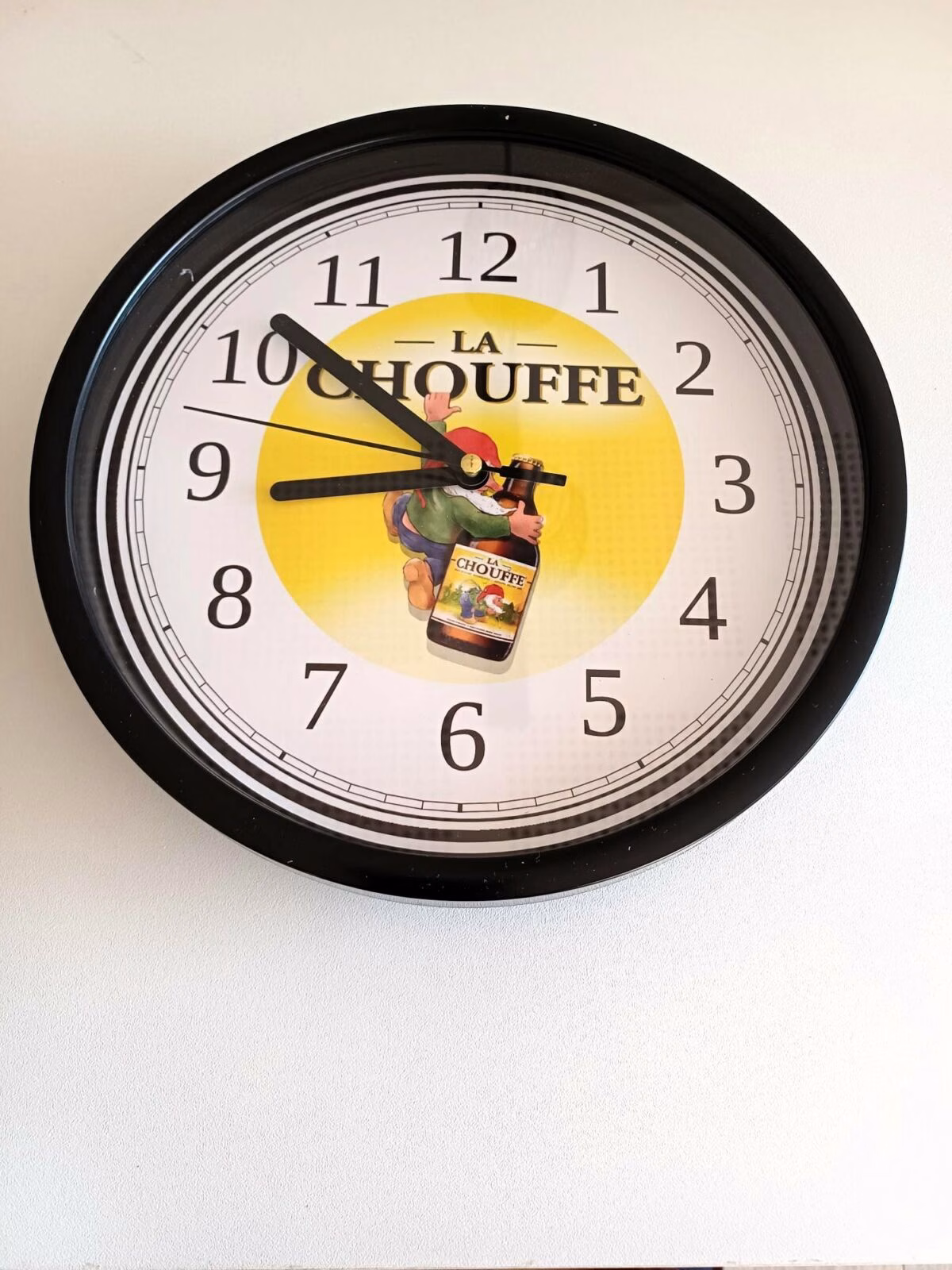 La Chouffe Wandklok 22 cm – Bier Klok voor Mancave 1 La Chouffe Wandklok