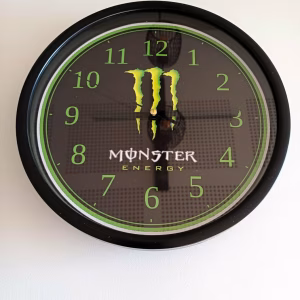 monster energy wandklok