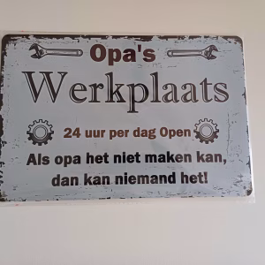 Opa s werkplaats 24 uur per dag open