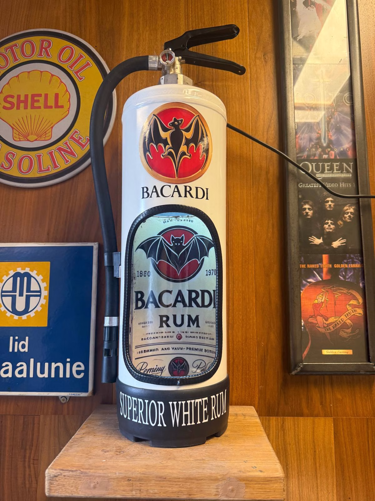Brandblusser Lamp Bacardi Superior White Rum | Mancave Lamp 1 Brandblusser Lamp Bacardi Superior White Rum