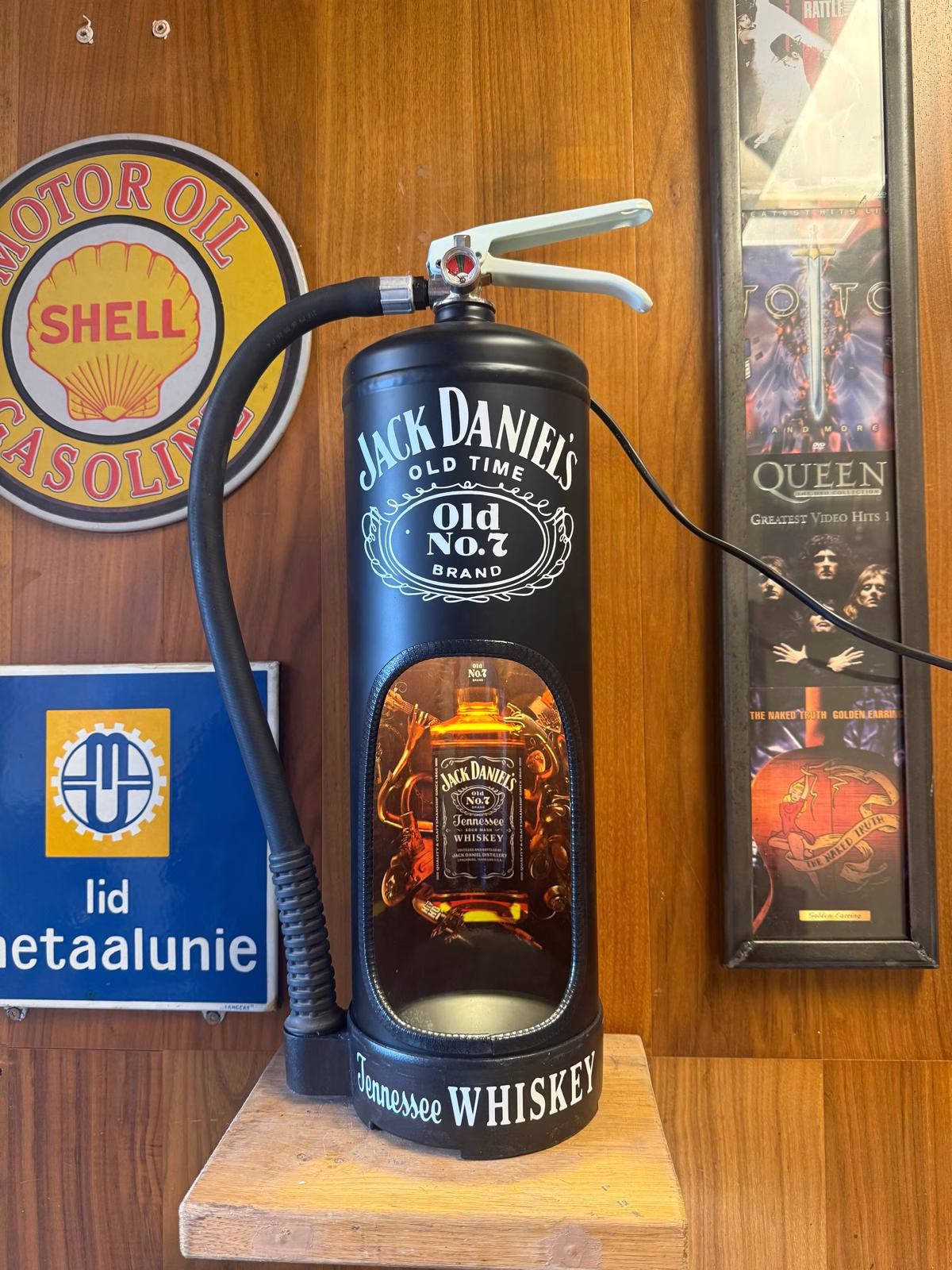 Brandblusser Lamp Jack Daniel's Tennessee Whiskey | Mancave Lamp 1 Brandblusser Lamp Jack Daniel's Tennessee Whiskey voor mancave